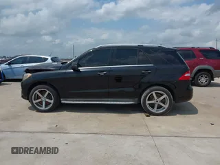 2014 Mercedes-Benz M with VIN 4JGDA7DBXEA291980, listed as a IAAI auction lot 42161942 with 121,341 mi miles. Bid and sale history available at carsss.com. Image 14.