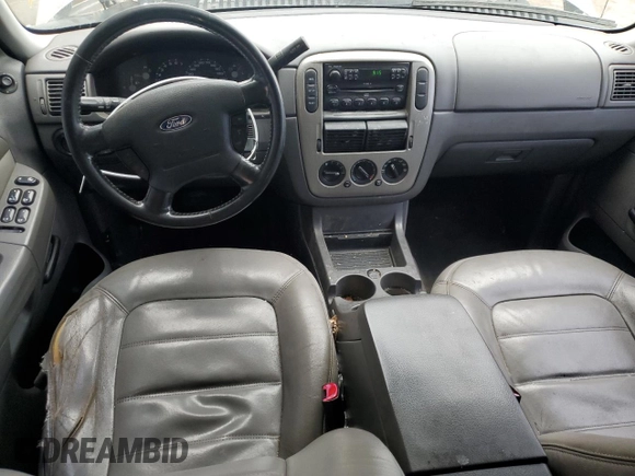 2005 Ford Explorer XLT z VIN 1FMZU63K45UA38225, wystawiony jako Copart lot #51774745 z przebiegiem 263 066 mil mil oraz Nie do naprawy • Non repairable. Historia ofert i sprzedaży dostępna na DreamBid. Obrazek 8.