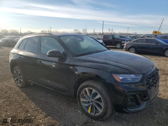 2024 Audi Q5 S line Premium with VIN WA1GAAFY5R2109984, listed as a Copart auction lot 83806014 with 2,294 mi miles and Salvage Title. Bid and sale history available at carsss.com. Image 4.