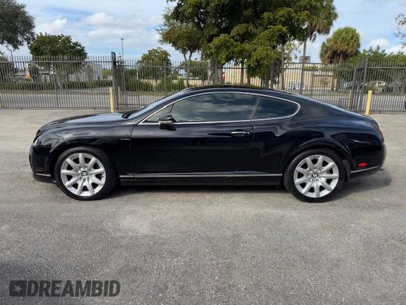 2005 Bentley Continental GT GT z VIN SCBCR63WX5C026197, wystawiony jako Copart lot #43343625 z przebiegiem 90 440 mil mil oraz Czysty tytuł • Clean title. Historia ofert i sprzedaży dostępna na DreamBid. Obrazek 12.