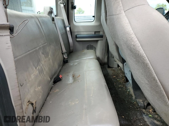 2008 Ford F-250 with VIN 1FDSX21568EE47176, listed as a Copart auction lot 54058325 with 169,671 mi miles and Salvage title. Bid and sale history available at DreamBid. Image 10.