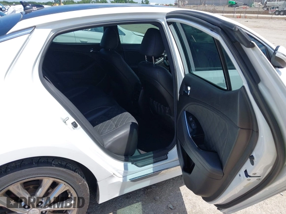 2015 Kia Optima SX Turbo with VIN 5XXGR4A68FG411149, listed as a IAAI auction lot 42451249 with 246,125 mi miles and . Bid and sale history available at DreamBid. Image 8.