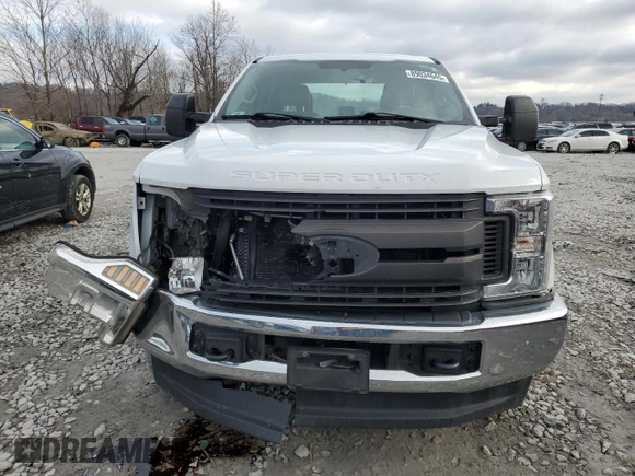 2018 Ford Super Duty F-250 SRW XL with VIN 1FT7W2B68JEB04718, listed as a Copart auction lot 89034645 with 276,292 mi miles and Salvage Title. Bid and sale history available at carsss.com. Image 5.