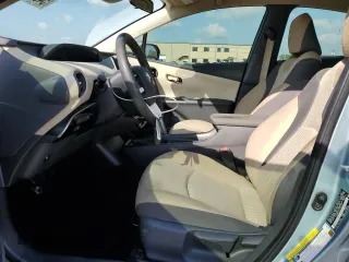 2017 Toyota Prius Two z VIN JTDKBRFU1H3545894, wystawiony jako Copart lot #54565485 z przebiegiem 88 745 mil mil oraz Czysty tytuł • Clean title. Historia ofert i sprzedaży dostępna na DreamBid. Obrazek 7.