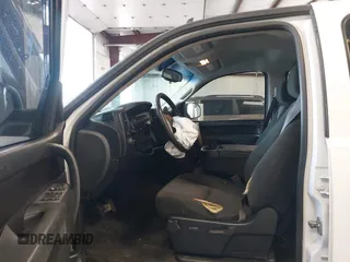 2010 Chevrolet Silverado 1500 LT with VIN 3GCRKSE32AG150933, listed as a IAAI auction lot 41721088 with 269,584 mi miles and . Bid and sale history available at DreamBid. Image 5.