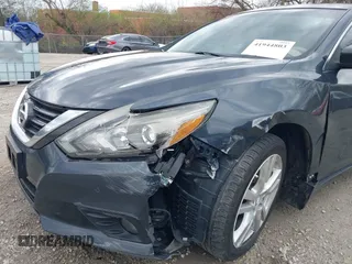 2016 Nissan Altima SR with VIN 1N4BL3AP5GC279974, listed as a IAAI auction lot 41944803 with 133,440 mi miles and . Bid and sale history available at carsss.com. Image 6.