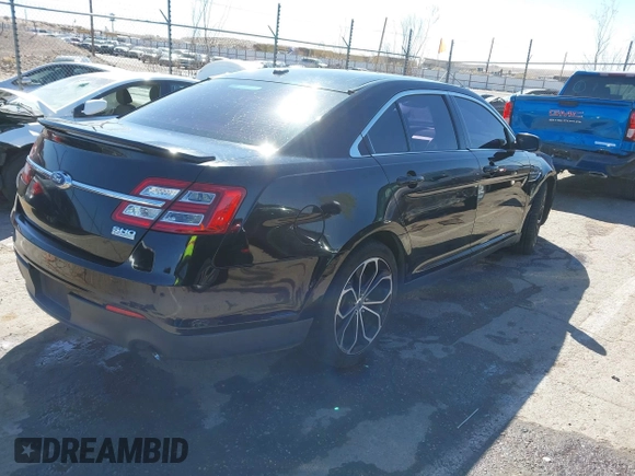 2016 Ford Taurus SHO z VIN 1FAHP2KTXGG153963, wystawiony jako IAAI lot #41825220 z przebiegiem Nie podano mil oraz . Historia ofert i sprzedaży dostępna na DreamBid. Obrazek 4.