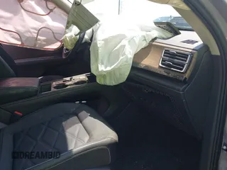 2025 Volkswagen Atlas SE z VIN 1V2WR2CA4SC509329, wystawiony jako IAAI lot #42122879 z przebiegiem Nie podano mil oraz . Historia ofert i sprzedaży dostępna na DreamBid. Obrazek 5.