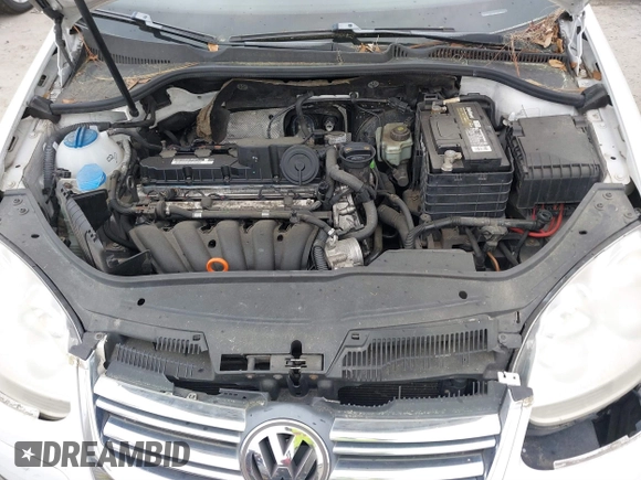 2009 Volkswagen Jetta Sedan SE with VIN 3VWRM71K99M068342, listed as a IAAI auction lot 41876215 with 161,633 mi miles. Bid and sale history available at carsss.com. Image 10.