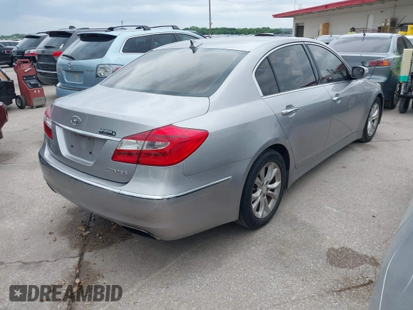 2013 Hyundai Genesis 3.8L with VIN KMHGC4DD1DU245412, listed as a IAAI auction lot 42133286 with 184,151 mi miles and . Bid and sale history available at DreamBid. Image 4.
