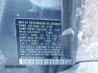 2017 Volkswagen Tiguan S z VIN WVGAV7AX1HK050251, wystawiony jako IAAI lot #41608261 z przebiegiem 172 298 mil mil oraz . Historia ofert i sprzedaży dostępna na DreamBid. Obrazek 9.