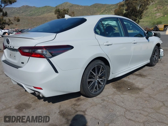 2023 Toyota Camry SE with VIN 4T1T11AK8PU138805, listed as a IAAI auction lot 41977827 with 19,661 mi miles and . Bid and sale history available at DreamBid. Image 4.