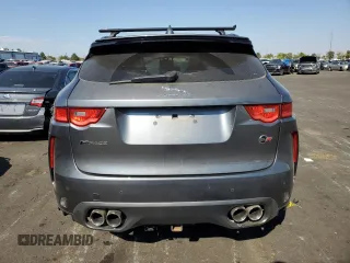 2019 Jaguar F-Pace SVR z VIN SADCZ2EE0KA607746, wystawiony jako Copart lot #74861764 z przebiegiem 40 900 mil mil oraz Szkoda całkowita • Salvage title. Historia ofert i sprzedaży dostępna na DreamBid. Obrazek 6.