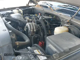 2005 Chevrolet Silverado 1500 Z71 z VIN 2GCEK13T851265806, wystawiony jako IAAI lot #43056807 z przebiegiem 153 885 mil mil oraz . Historia ofert i sprzedaży dostępna na DreamBid. Obrazek 20.