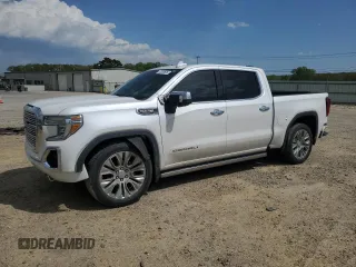 2021 GMC Sierra 1500 Denali z VIN 3GTU9FELXMG192283, wystawiony jako Copart lot #52453695 z przebiegiem 61 101 mil mil oraz Szkoda całkowita • Salvage title. Historia ofert i sprzedaży dostępna na DreamBid. Obrazek 1.