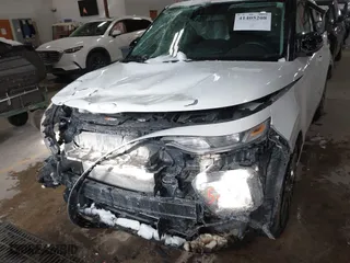 2020 Kia Soul GT-Line with VIN KNDJ63AU7L7028962, listed as a IAAI auction lot 41405208 with 73,589 mi miles. Bid and sale history available at carsss.com. Image 6.