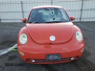 2003 Volkswagen New Beetle Coupe GLX with VIN 3VWDD21C43M409501, listed as a Copart auction lot 80493114 with 105,034 mi miles and Clean Title. Bid and sale history available at carsss.com. Image 5.