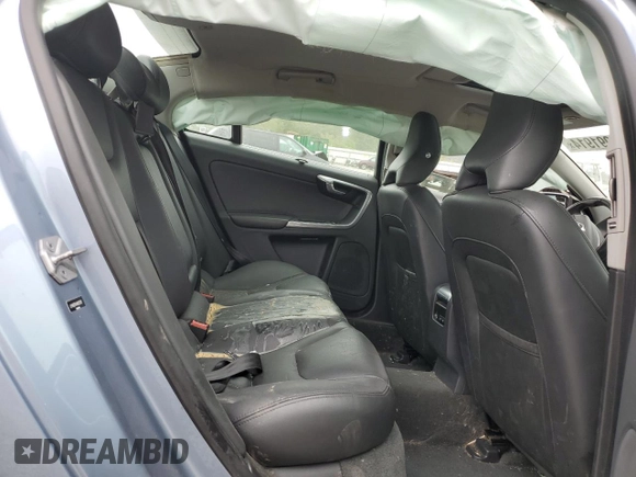 2017 Volvo S60 Inscription z VIN LYV402TK4HB127567, wystawiony jako Copart lot #66991914 z przebiegiem Nie podano mil oraz Szkoda całkowita • Salvage title. Historia ofert i sprzedaży dostępna na DreamBid. Obrazek 10.