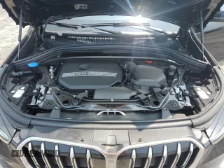 2025 BMW X1 xDrive28i z VIN WBX73EF09S5061608, wystawiony jako Copart lot #58814995 z przebiegiem 6 612 mil mil oraz Szkoda całkowita • Salvage title. Historia ofert i sprzedaży dostępna na DreamBid. Obrazek 12.