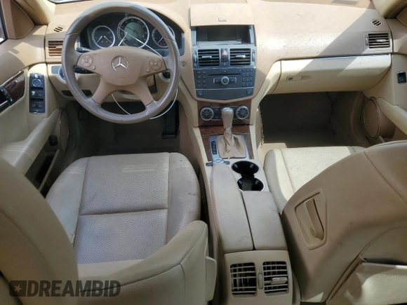 2008 Mercedes-Benz C 300 Sport z VIN WDDGF54X68R015021, wystawiony jako Copart lot #54089575 z przebiegiem 101 560 mil mil oraz Czysty tytuł • Clean title. Historia ofert i sprzedaży dostępna na DreamBid. Obrazek 8.
