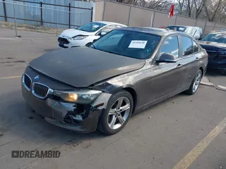 2014 BMW 3 Series 320i xDrive with VIN WBA3C3C58EF983816, listed as a IAAI auction lot 41949430 with 111,627 mi miles. Bid and sale history available at carsss.com. Image 17.