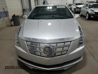 2014 Cadillac ELR z VIN 1G6RL1E40EU601704, wystawiony jako Copart lot #88233495 z przebiegiem 136 665 mil mil oraz Tytuł czysty. Historia ofert i sprzedaży dostępna na DreamBid. Obrazek 5.
