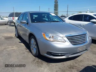 2014 Chrysler 200 LX with VIN 1C3CCBAB3EN231263, listed as a IAAI auction lot 41858333 with 63,100 mi miles. Bid and sale history available at carsss.com. Image 1.