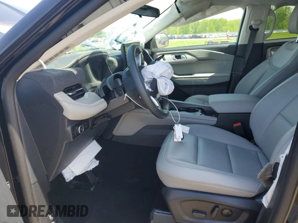 2025 Ford Explorer Active z VIN 1FMUK8DH1SGB27047, wystawiony jako Copart lot #56142875 z przebiegiem 1 699 mil mil oraz Szkoda całkowita • Salvage title. Historia ofert i sprzedaży dostępna na DreamBid. Obrazek 7.