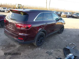 2020 Kia Sorento LX V6 with VIN 5XYPGDA55LG694789, listed as a IAAI auction lot 41224777 with 50,121 mi miles. Bid and sale history available at carsss.com. Image 4.