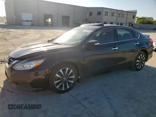 2017 Nissan Altima SV with VIN 1N4AL3AP7HC203508, listed as a Copart auction lot 61232345 with 218,716 mi miles and Salvage title. Bid and sale history available at DreamBid. Image 1.
