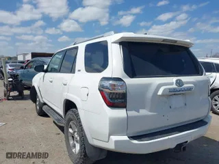 2018 Toyota 4Runner SR5 with VIN JTEZU5JR6J5171504, listed as a IAAI auction lot 41787840 with 112,002 mi miles. Bid and sale history available at carsss.com. Image 3.