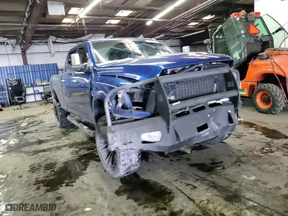 2015 Ram 2500 Laramie with VIN 3C6UR5FL2FG582524, listed as a Copart auction lot 45217265 with 203,285 mi miles and Salvage Title. Bid and sale history available at carsss.com. Image 11.