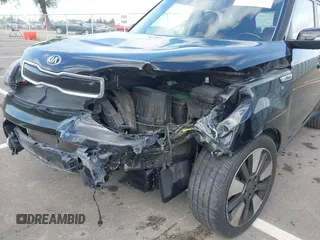 2016 Kia Soul ! with VIN KNDJX3A57G7256620, listed as a IAAI auction lot 41847733 with 124,931 mi miles. Bid and sale history available at carsss.com. Image 6.