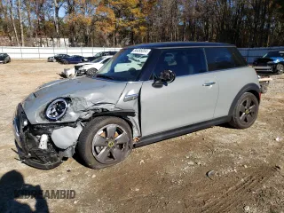 2022 MINI Hardtop Cooper SE with VIN WMW13DJ01N2R92403, listed as a Copart auction lot 84485054 with 21,890 mi miles and Salvage title. Bid and sale history available at DreamBid. Image 1.