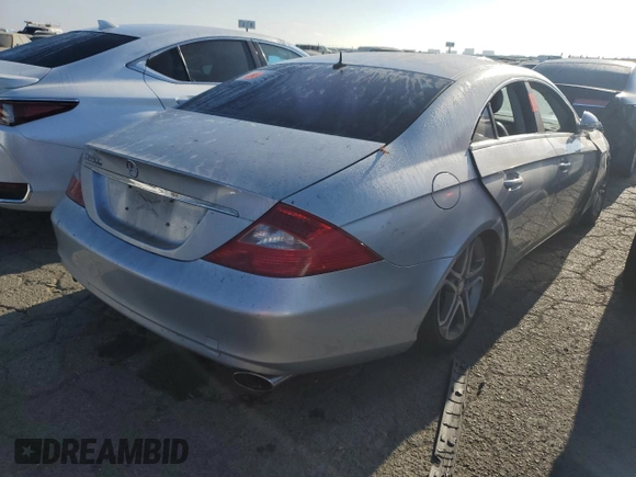 2006 Mercedes-Benz CLS 500 z VIN WDDDJ75X76A076532, wystawiony jako Copart lot #65829894 z przebiegiem Nie podano mil oraz Czysty tytuł • Clean title. Historia ofert i sprzedaży dostępna na DreamBid. Obrazek 3.