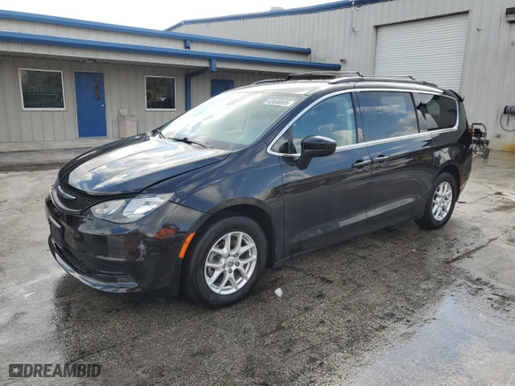 2022 Chrysler Voyager LX with VIN 2C4RC1CG9NR104271, listed as a Copart auction lot 43690695 with NaN miles and Salvage Title. Bid and sale history available at carsss.com. Image 1.