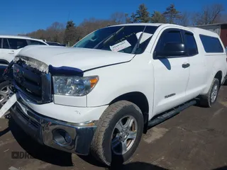 2010 Toyota Tundra 4WD Truck with VIN 5TFUM5F10AX015321, listed as a IAAI auction lot 41687601 with 117,939 mi miles. Bid and sale history available at carsss.com. Image 17.