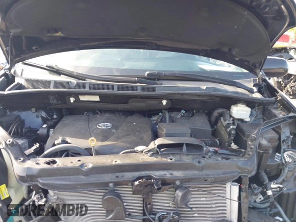 2020 Toyota Sienna XLE Auto Access Seat z VIN 5TDYZ3DC4LS071928, wystawiony jako IAAI lot #41699404 z przebiegiem 82 065 mil mil oraz . Historia ofert i sprzedaży dostępna na DreamBid. Obrazek 10.