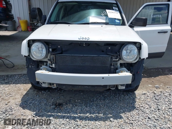 2016 Jeep Patriot Sport with VIN 1C4NJPBB7GD774369, listed as a IAAI auction lot 42583722 with 180,474 mi miles and . Bid and sale history available at DreamBid. Image 6.