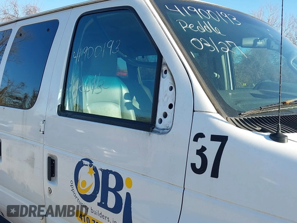 2009 Ford Econoline Passenger XL with VIN 1FBSS31L29DA79811, listed as a IAAI auction lot 41900193 with 245,501 mi miles and . Bid and sale history available at DreamBid. Image 20.