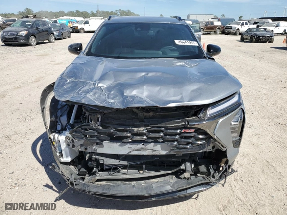 2025 Chevrolet Trax 2RS with VIN KL77LJEP1SC005739, listed as a Copart auction lot 49641885 with 5,800 mi miles and Salvage Title. Bid and sale history available at carsss.com. Image 5.