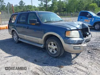 2006 Ford Expedition Eddie Bauer z VIN 1FMFU175X6LA88175, wystawiony jako IAAI lot #42259682 z przebiegiem 225 003 mil mil oraz . Historia ofert i sprzedaży dostępna na DreamBid. Obrazek 1.