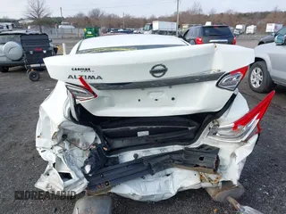 2017 Nissan Altima SV with VIN 1N4AL3AP3HC275595, listed as a IAAI auction lot 41514122 with 109,909 mi miles and . Bid and sale history available at DreamBid. Image 6.
