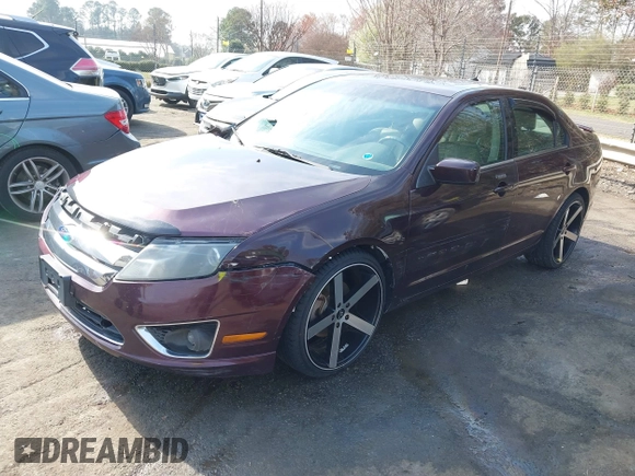 2011 Ford Fusion SEL with VIN 3FAHP0JA2BR295682, listed as a IAAI auction lot 41797768 with 275,330 mi miles. Bid and sale history available at carsss.com. Image 17.