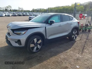 2022 Volvo C40 Ultimate с VIN YV4ED3GBXN2008666, выставлен на аукционе IAAI как лот 42158415 с пробегом 22 874 миль миль и . История ставок и продаж доступна на DreamBid. Изображение 2.