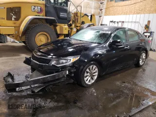 2018 Kia Optima LX z VIN 5XXGT4L33JG268768, wystawiony jako Copart lot #53918815 z przebiegiem 61 206 mil mil oraz Szkoda całkowita • Salvage title. Historia ofert i sprzedaży dostępna na DreamBid. Obrazek 1.
