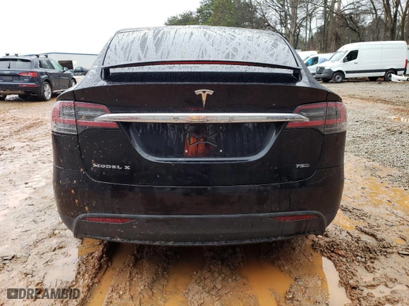 2016 Tesla Model X 70D with VIN 5YJXCAE25GF010816, listed as a Copart auction lot 39101783 with 88,461 mi miles. Bid and sale history available at carsss.com. Image 6.