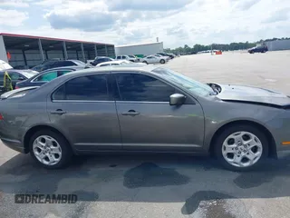 2010 Ford Fusion SE with VIN 3FAHP0HAXAR165167, listed as a IAAI auction lot 42148887 with 332,598 mi miles and . Bid and sale history available at carsss.com. Image 13.