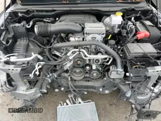 2024 Ram 1500 Tradesman z VIN 1C6SRFGT3RN177618, wystawiony jako Copart lot #44201155 z przebiegiem 6 651 mil mil oraz Szkoda całkowita • Salvage title. Historia ofert i sprzedaży dostępna na DreamBid. Obrazek 14.