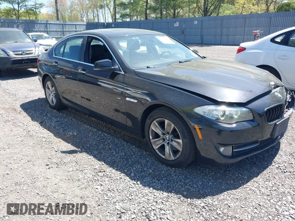 2013 BMW 5 Series 528i xDrive with VIN WBAXH5C50DDW12545, listed as a IAAI auction lot 42139257 with 140,710 mi miles and . Bid and sale history available at carsss.com. Image 1.